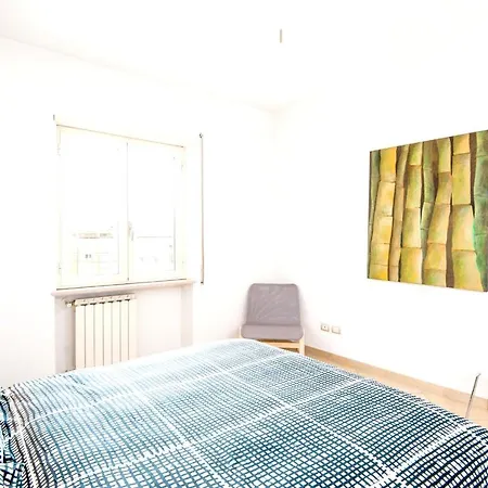 Apartment Via Enrico Cosenz Rome