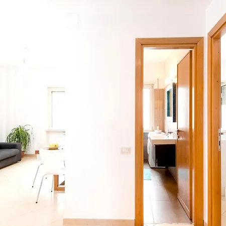 Via Enrico Cosenz Apartment