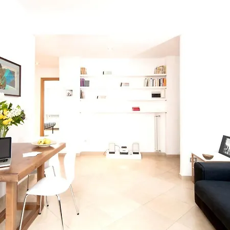 Apartment Via Enrico Cosenz